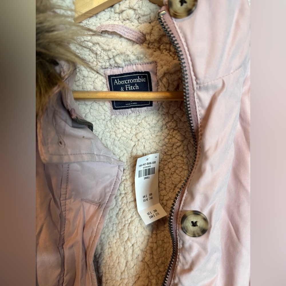 Abercrombie & Fitch Women's Pink Parka Coat NWT - Picture 2 of 7